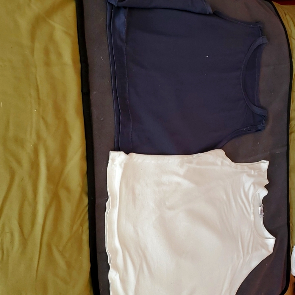 2 Tank Tops